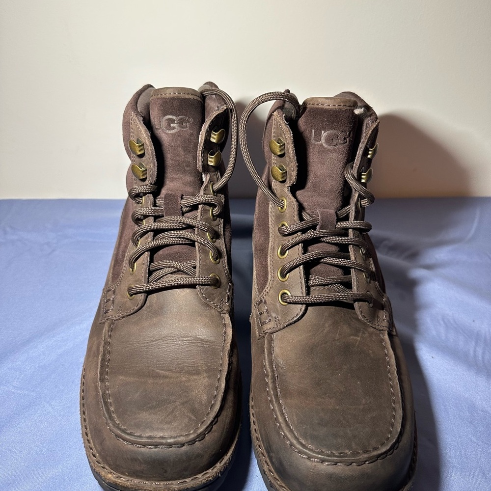 UGG Men's Dark Brown Lace-Up Boots